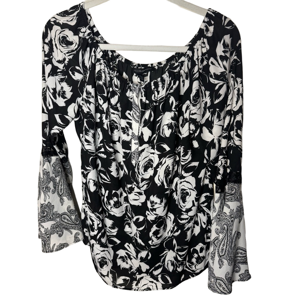 White House Black Market WHBM Cottage Core Floral Blouse Size Medium